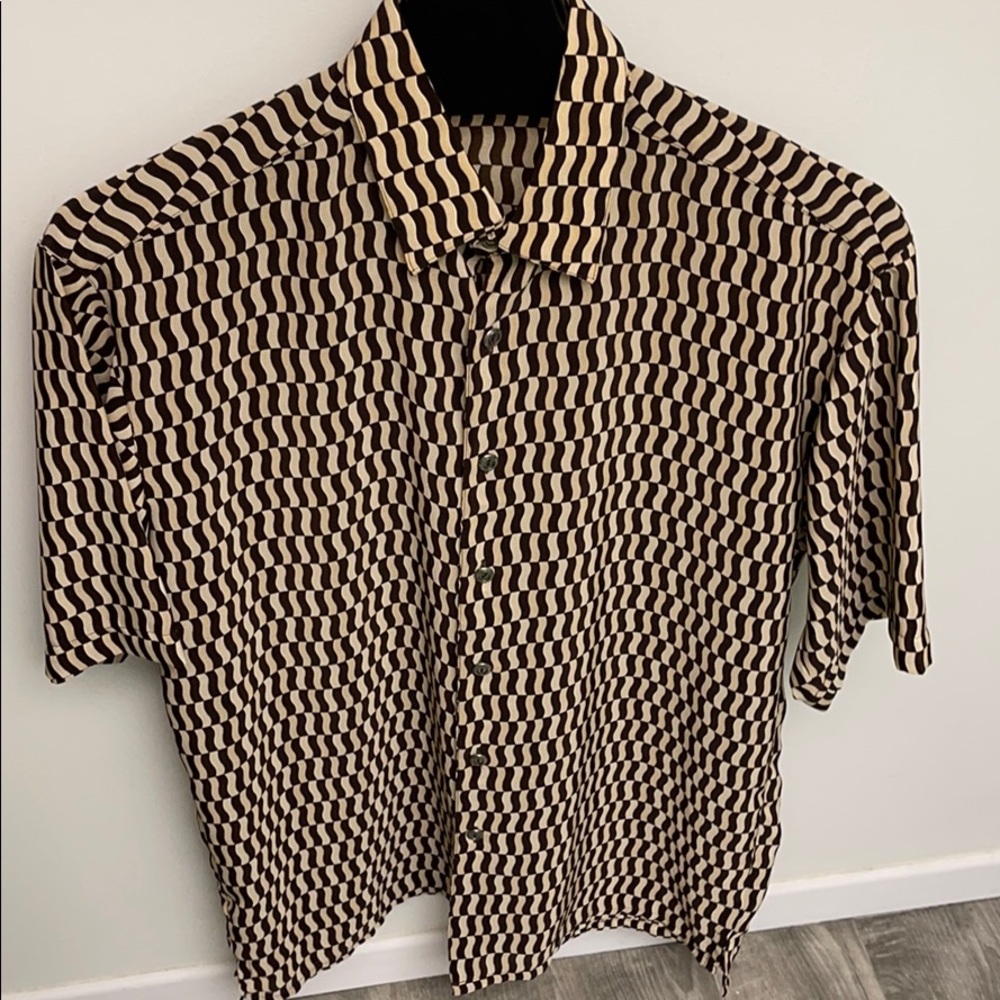 Men’s shirt sleeve shirt